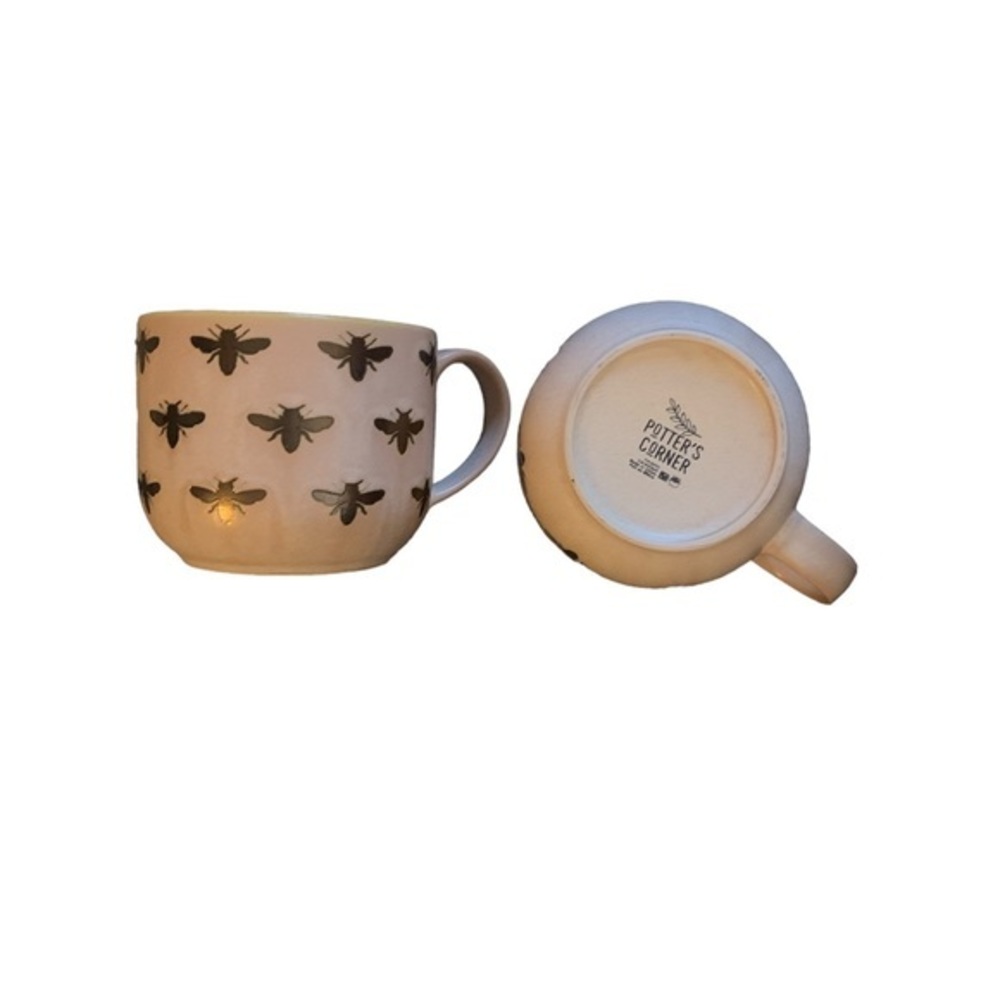 2/$15 mug Sale! Potters Corner Bumble Bee Mug  Ceramics